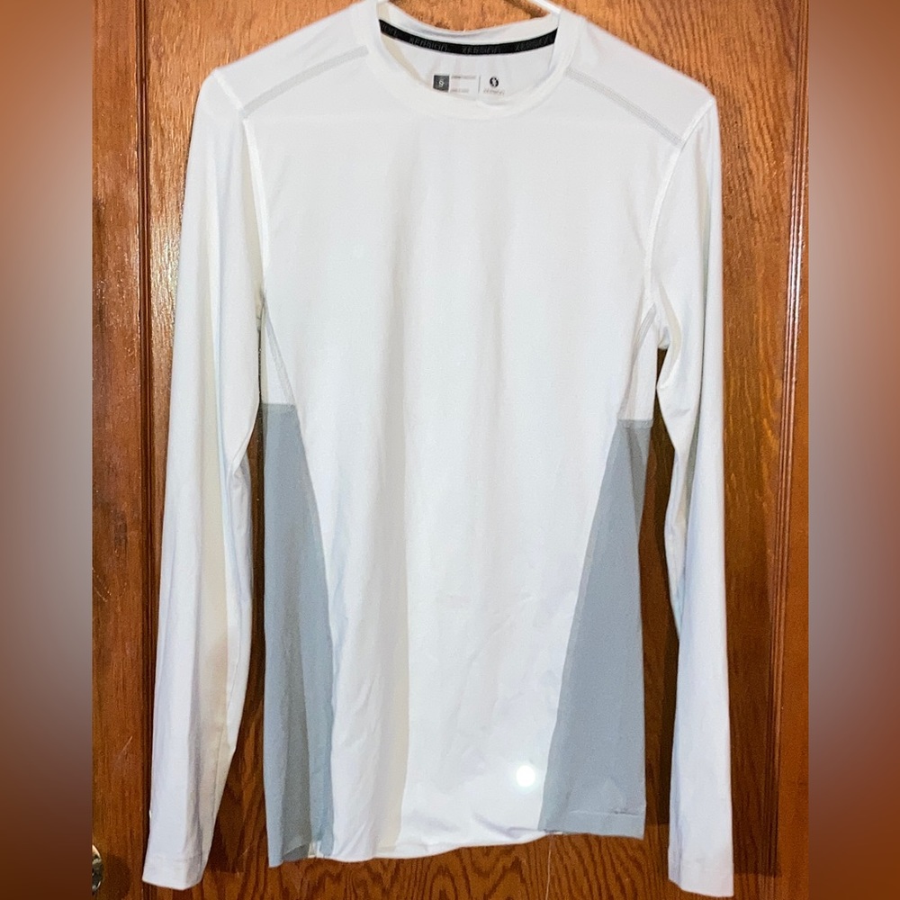 XERSION men’s long sleeve compression shirt, small